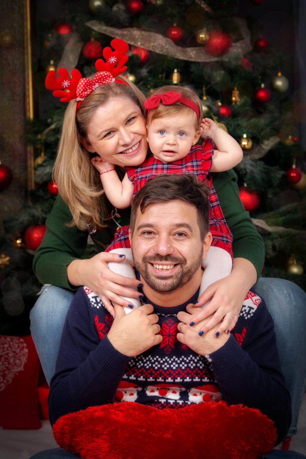 Şedință foto familie de Crăciun - poze familie Craciun